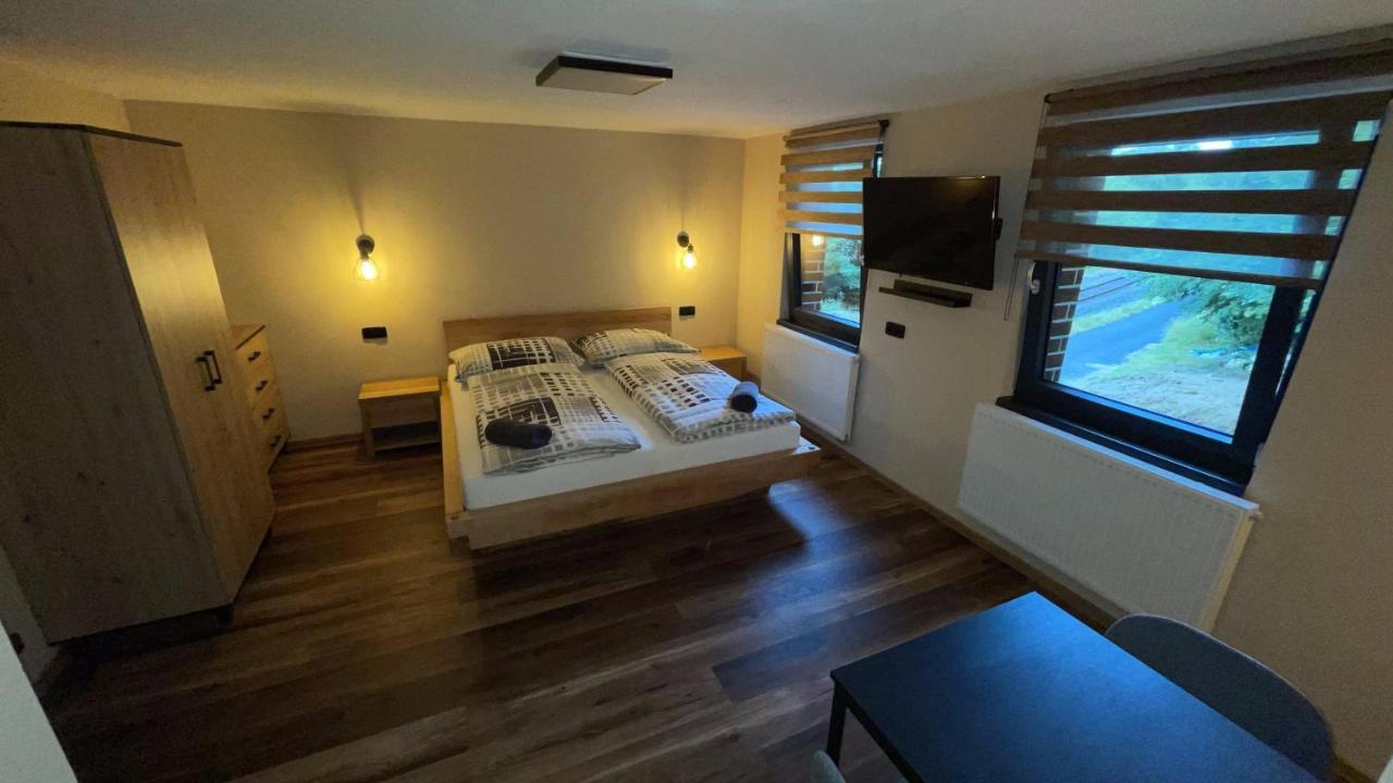 Penzion Loket ภายนอก รูปภาพ
